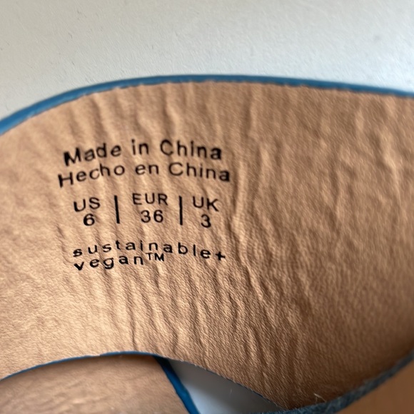 Call It Spring: New Denim Blue wood heel Sandals. Size US 6. Vegan. - Picture 7 of 7